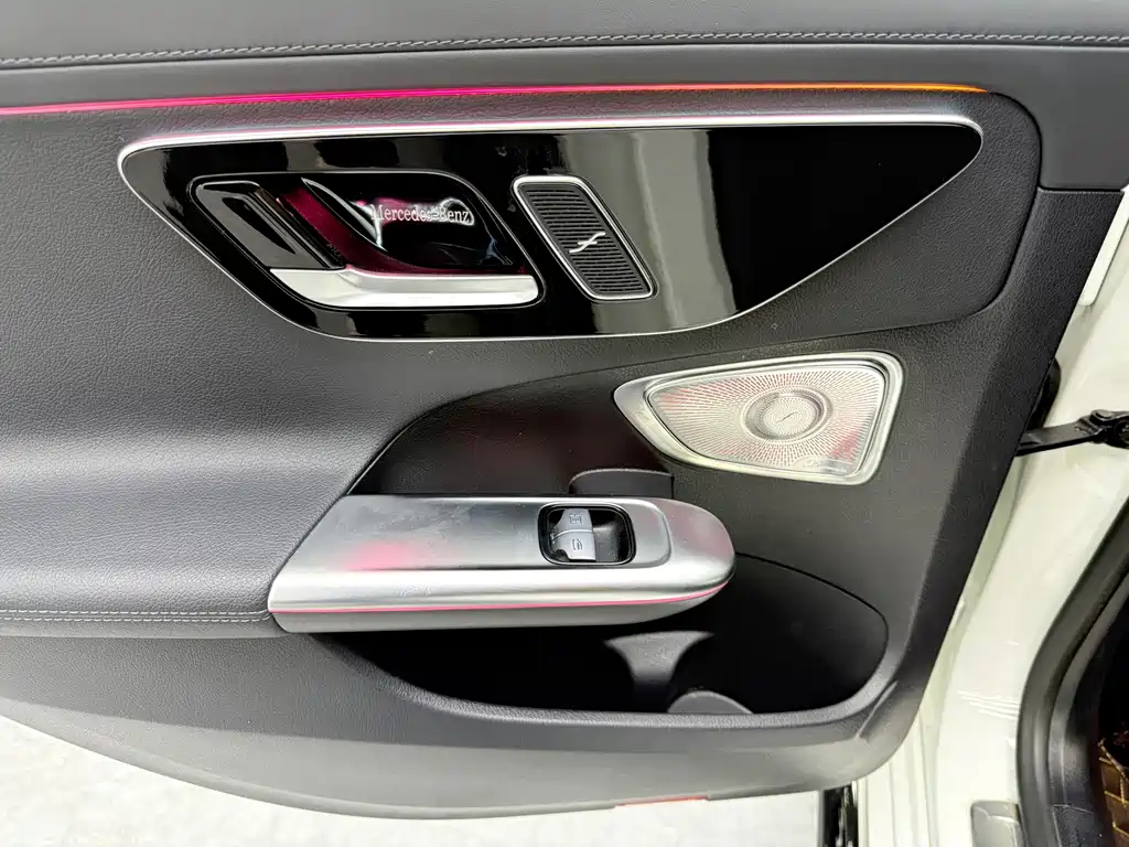 Mercedes-Benz C-Class — фото 13