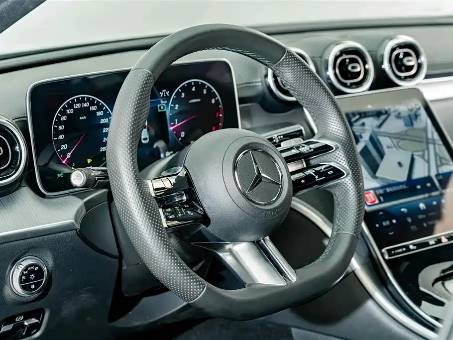 Mercedes-Benz C-Class — фото 10