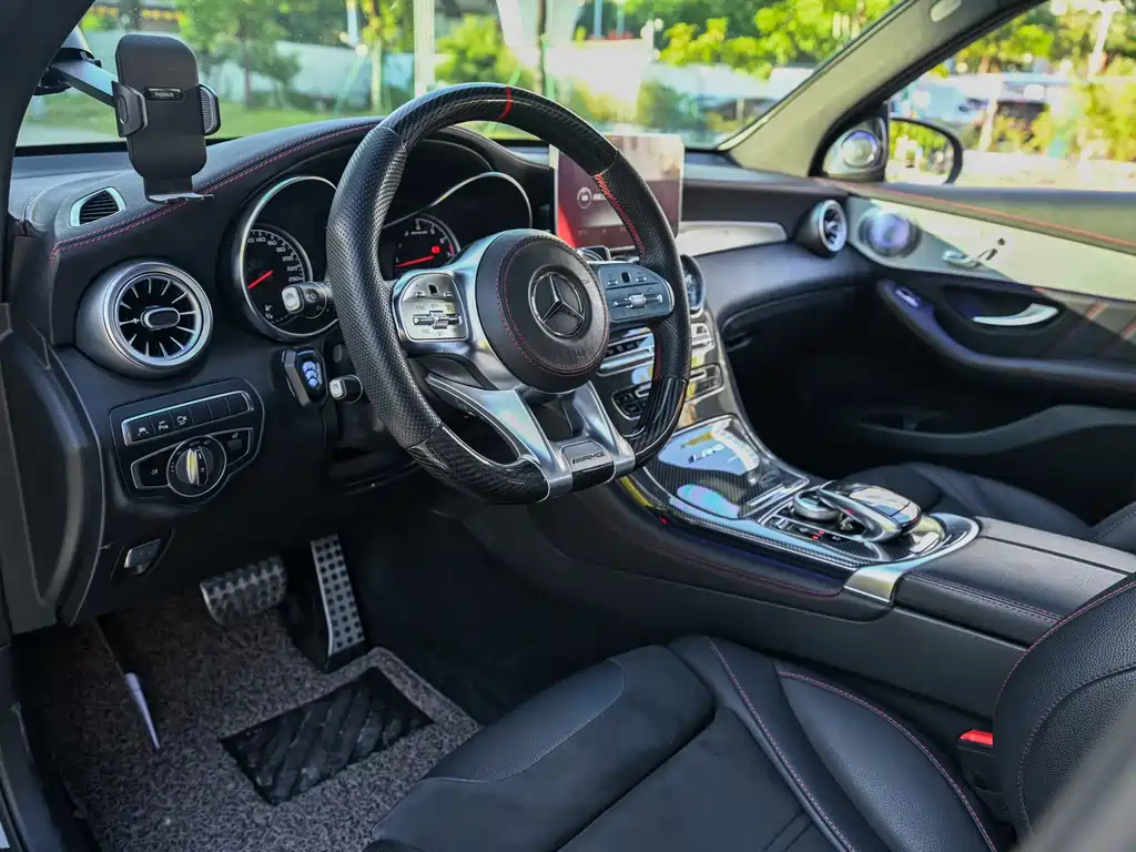 Mercedes-Benz GLC AMG — фото 7