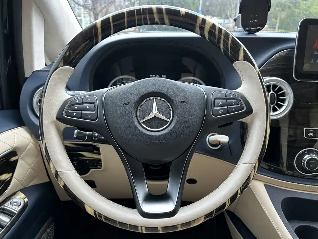 Mercedes-Benz Vito — фото 8