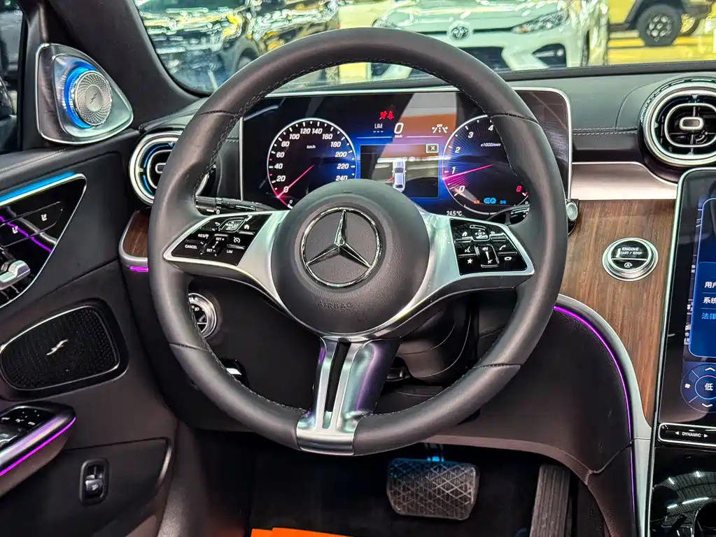 Mercedes-Benz C-Class — фото 10