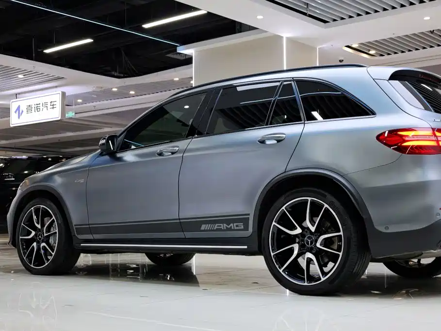 Mercedes-Benz GLC AMG — фото 13