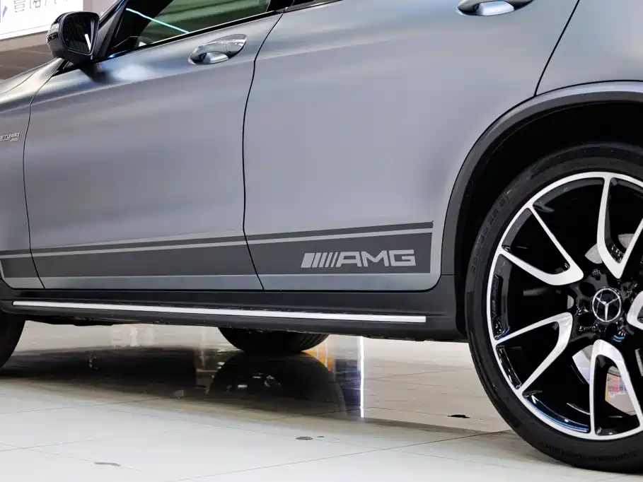 Mercedes-Benz GLC AMG — фото 14