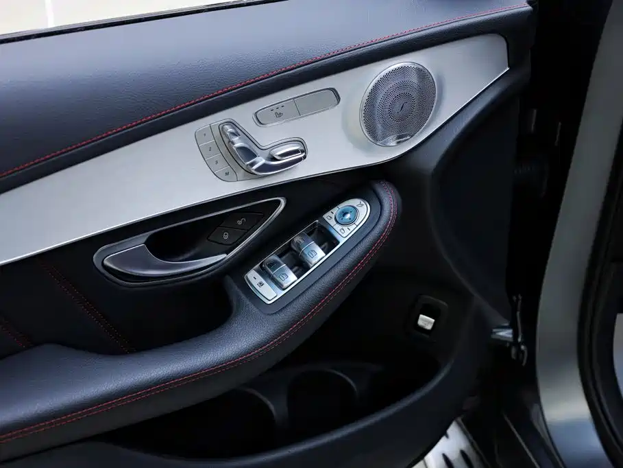 Mercedes-Benz GLC AMG — фото 19