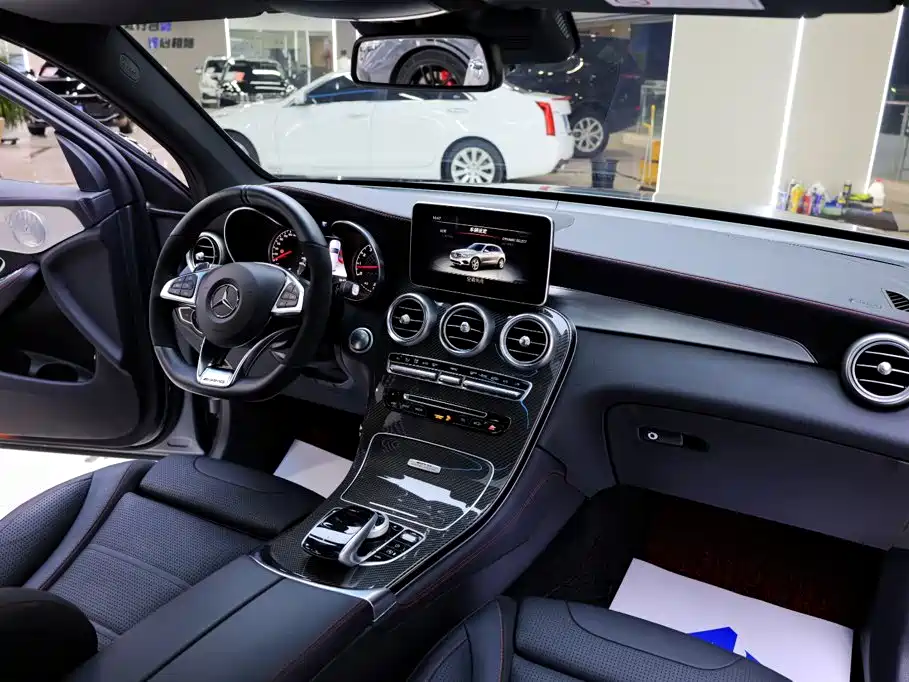 Mercedes-Benz GLC AMG — фото 21