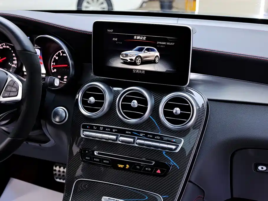Mercedes-Benz GLC AMG — фото 22