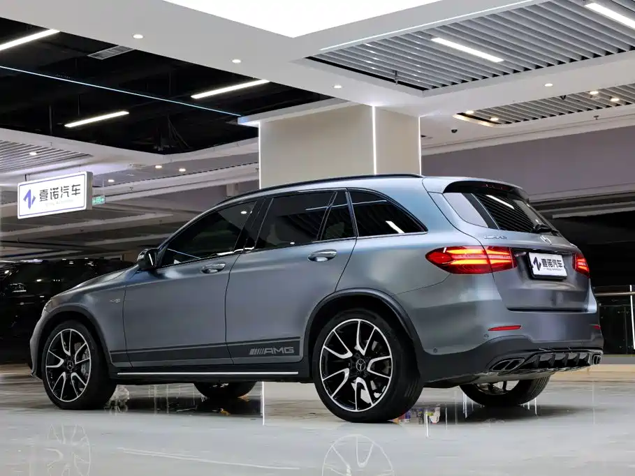 Mercedes-Benz GLC AMG — фото 5