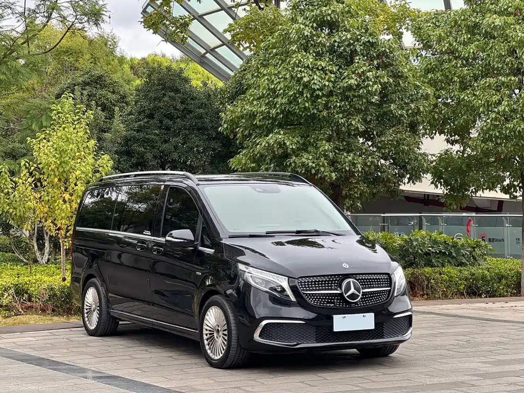 Mercedes-Benz V-Class — фото 3