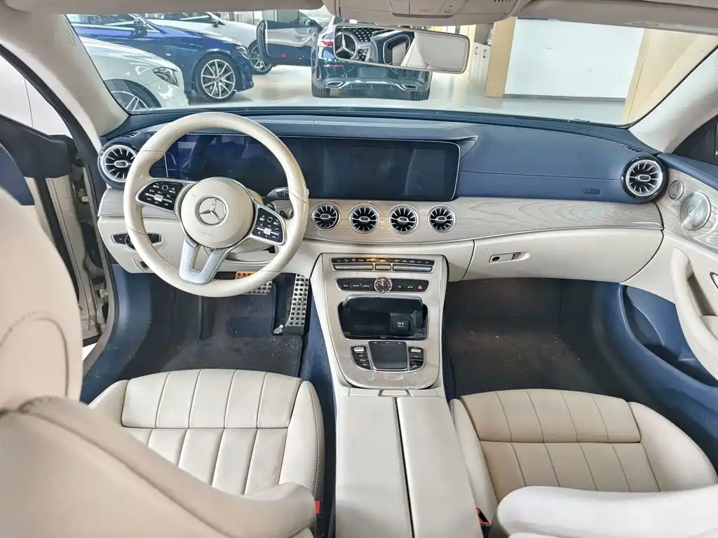 Mercedes-Benz E-Class (Import) — фото 7