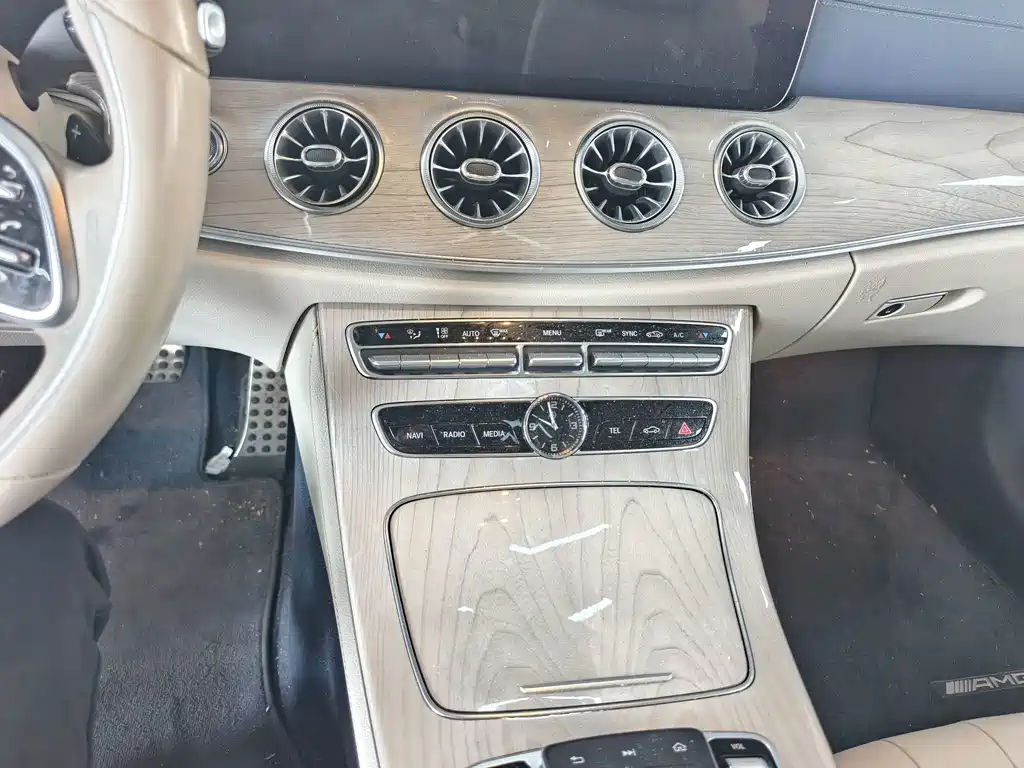 Mercedes-Benz E-Class (Import) — фото 8