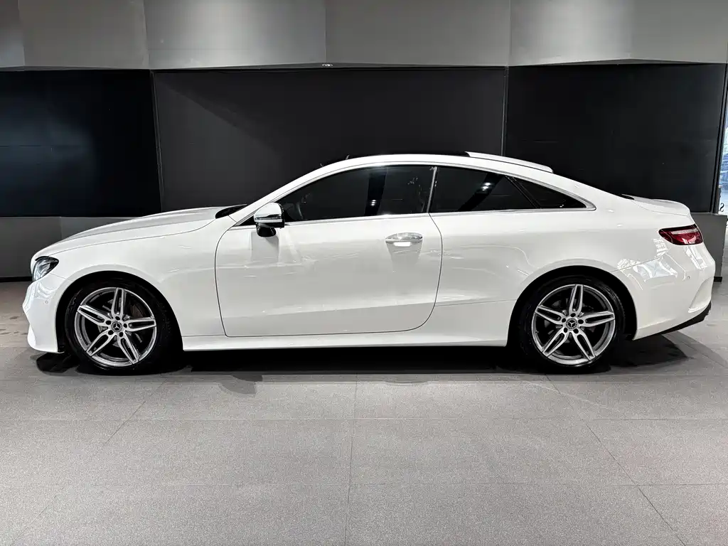Mercedes-Benz E-Class (Import) — фото 4