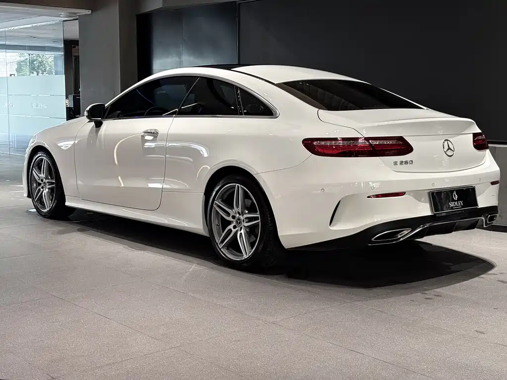 Mercedes-Benz E-Class (Import) — фото 5