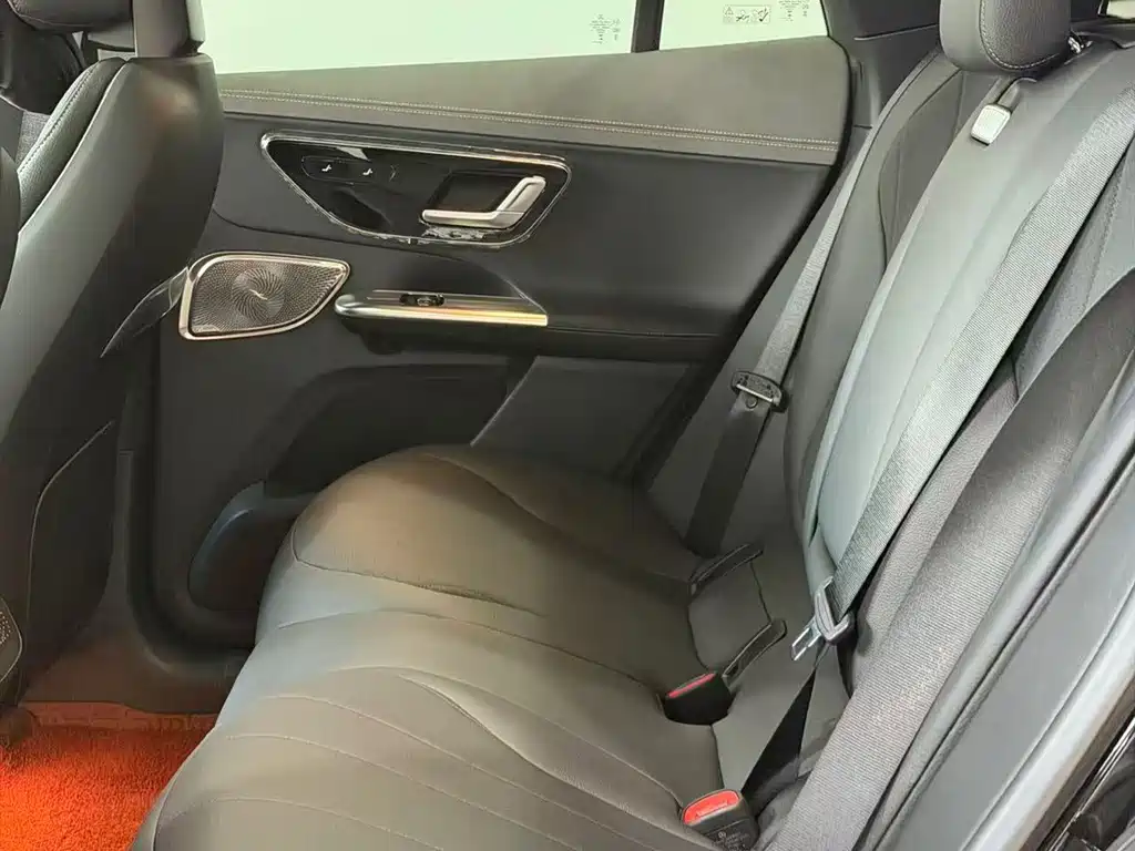 Mercedes-Benz EQE SUV — фото 15