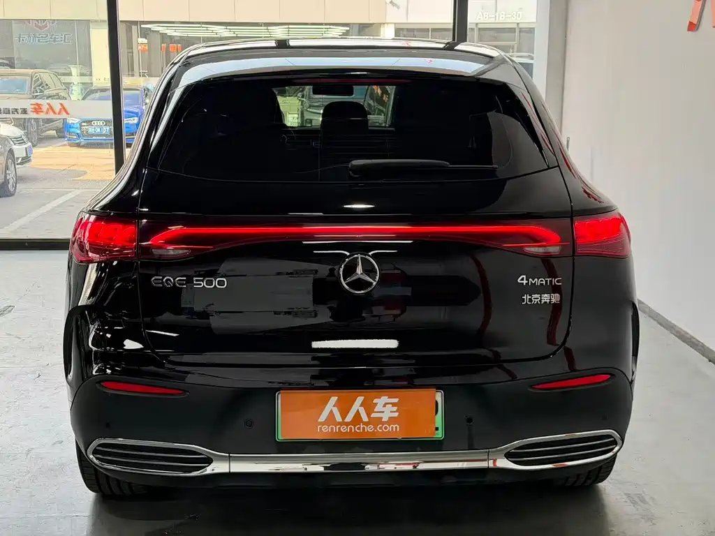 Mercedes-Benz EQE SUV — фото 18