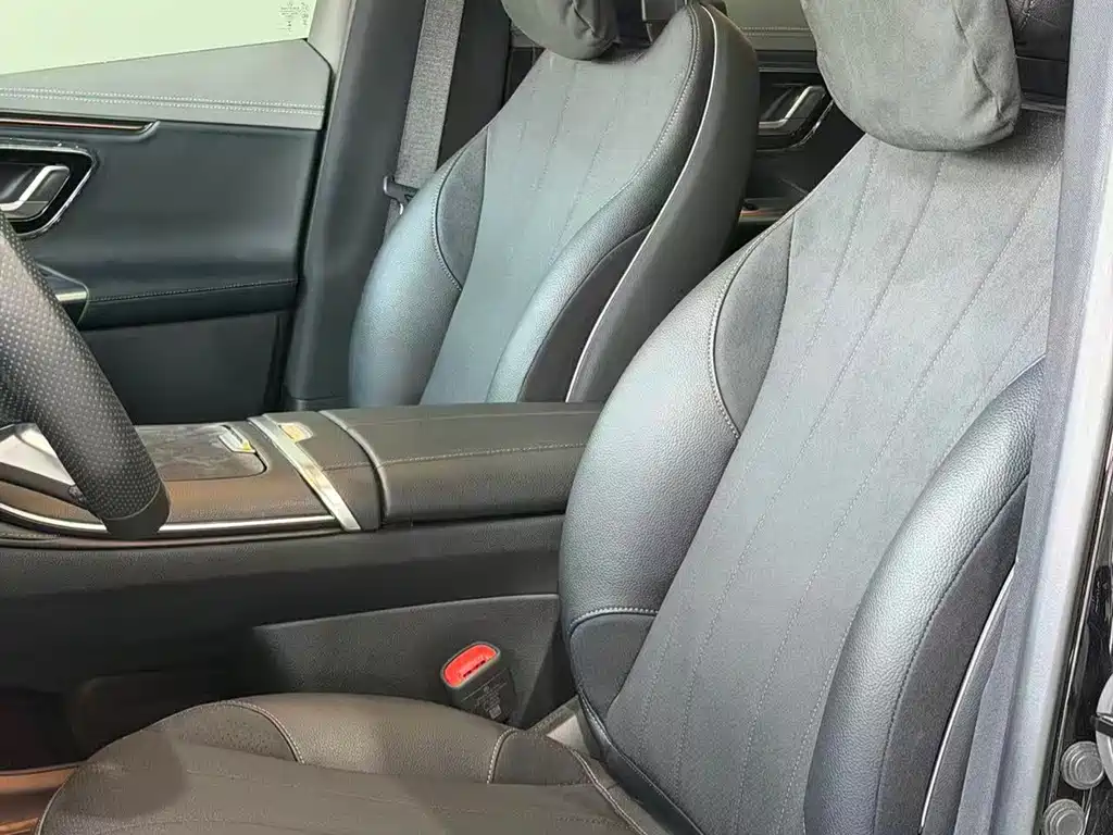 Mercedes-Benz EQE SUV — фото 10