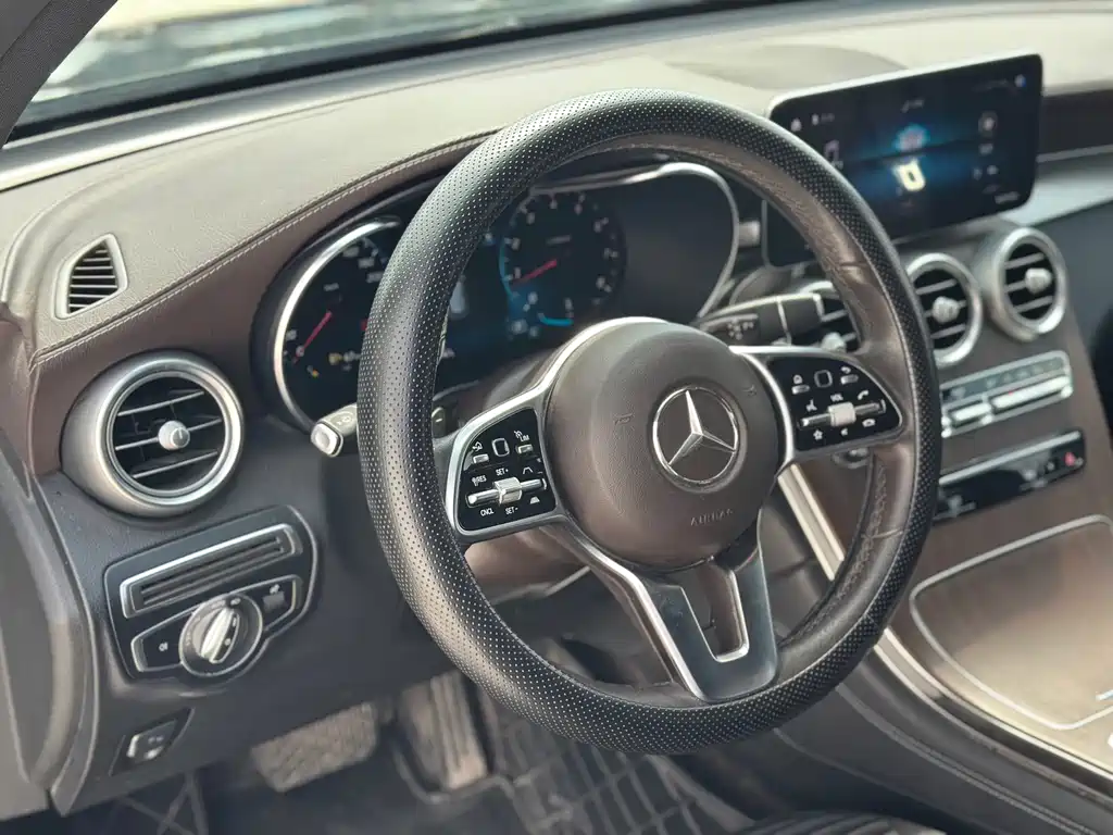 Mercedes-Benz GLC — фото 6
