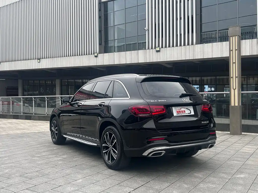 Mercedes-Benz GLC — фото 15