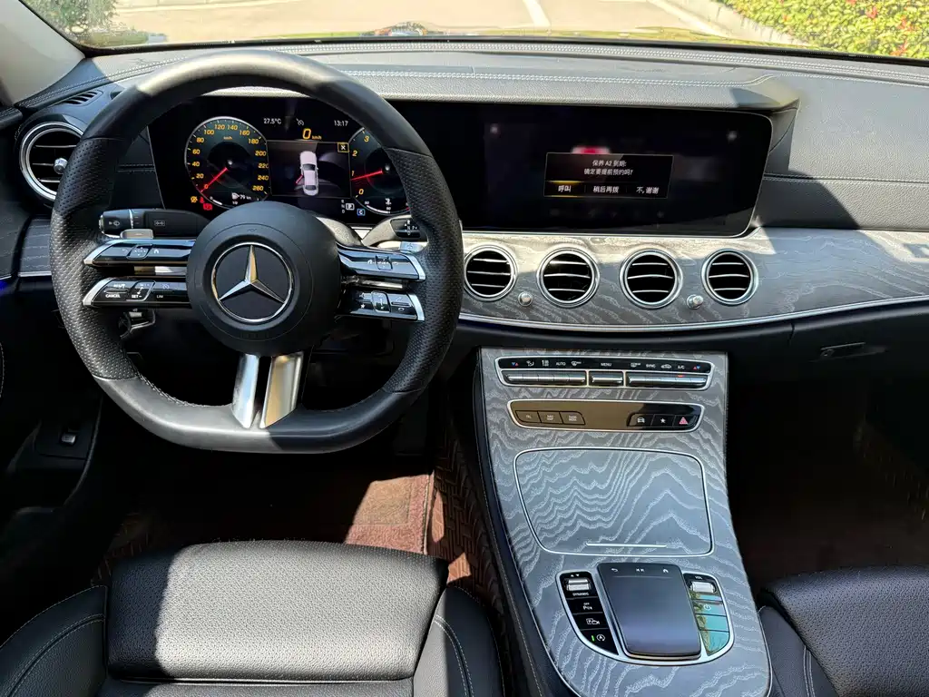 Mercedes-Benz E-Class — фото 10