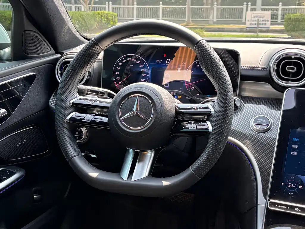 Mercedes-Benz C-Class — фото 14