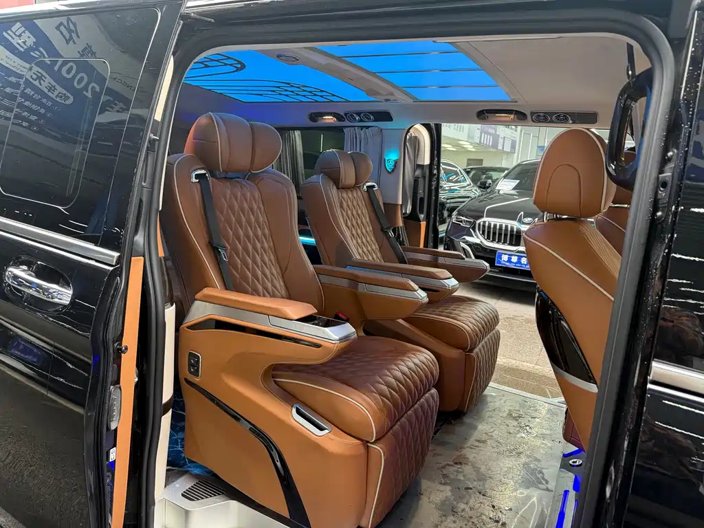 Mercedes-Benz Vito — фото 14