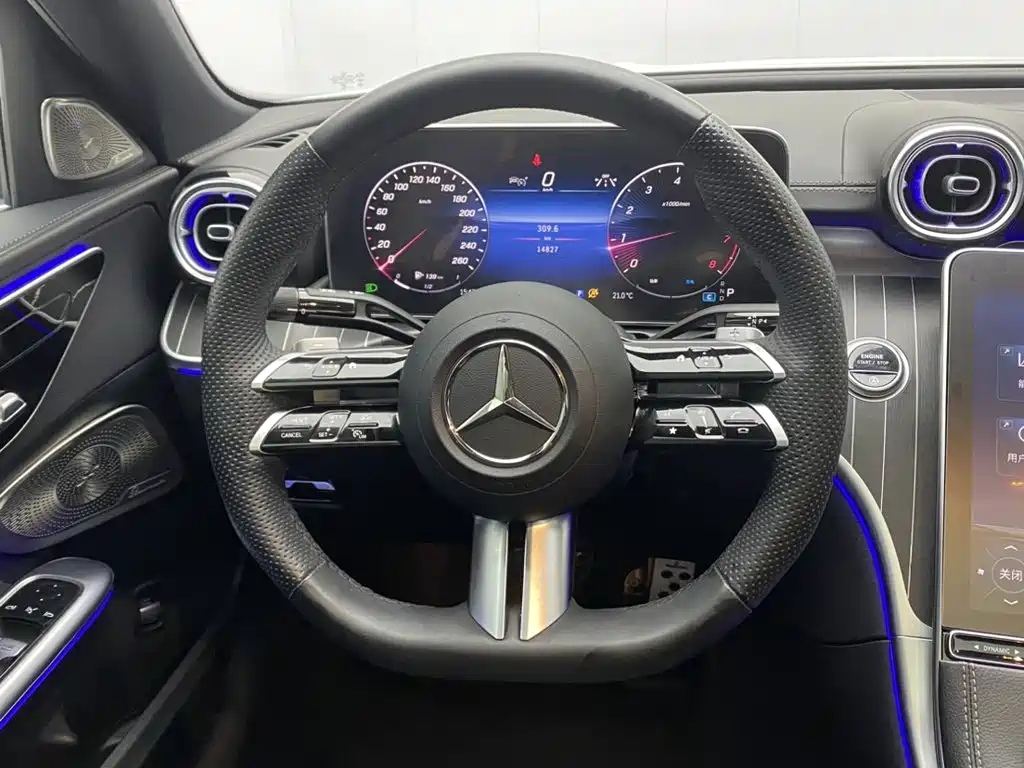 Mercedes-Benz C-Class — фото 14