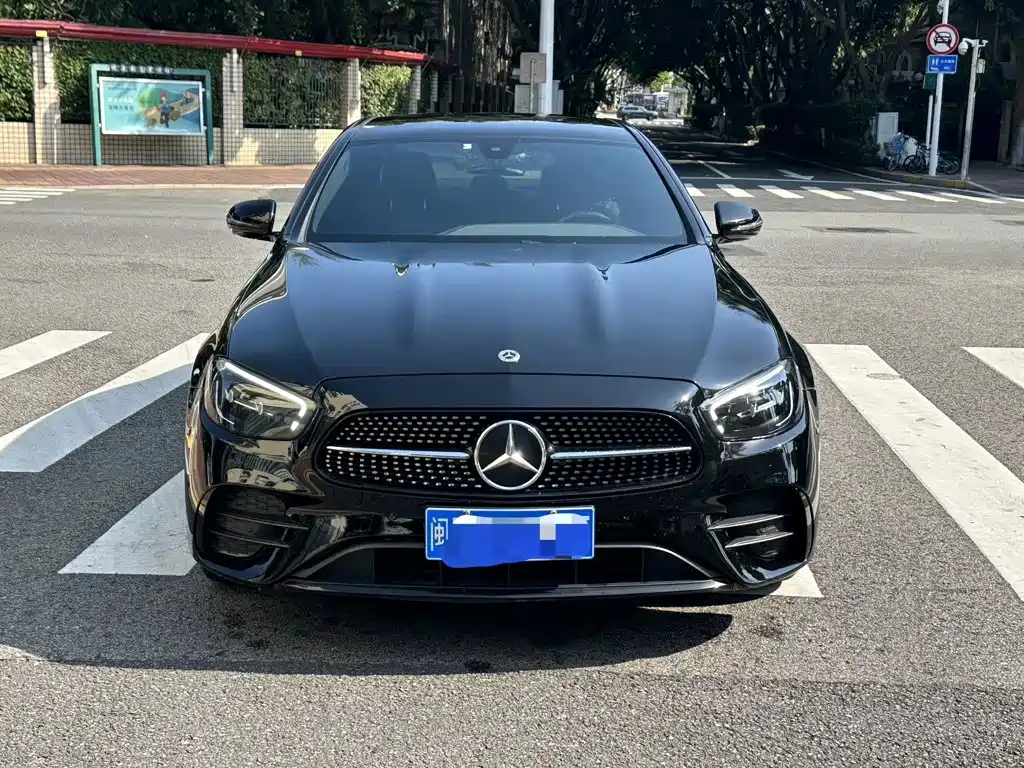 Mercedes-Benz E-Class (Import) — фото 2