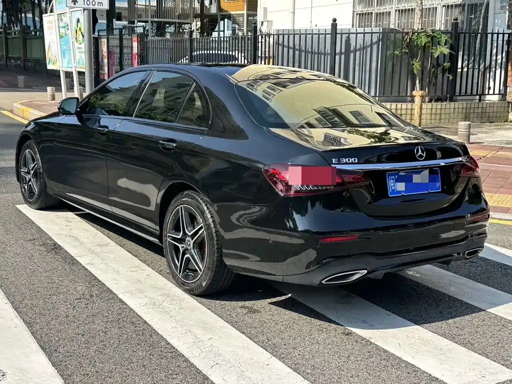 Mercedes-Benz E-Class (Import) — фото 8