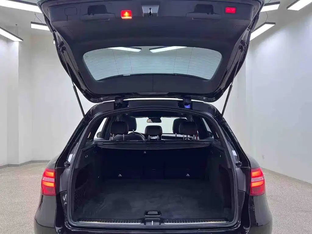 Mercedes-Benz GLC AMG — фото 26
