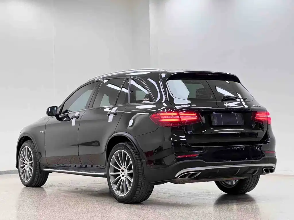 Mercedes-Benz GLC AMG — фото 30