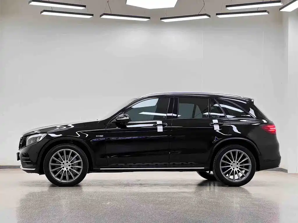 Mercedes-Benz GLC AMG — фото 7