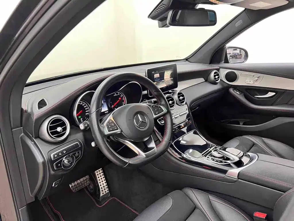 Mercedes-Benz GLC AMG — фото 9