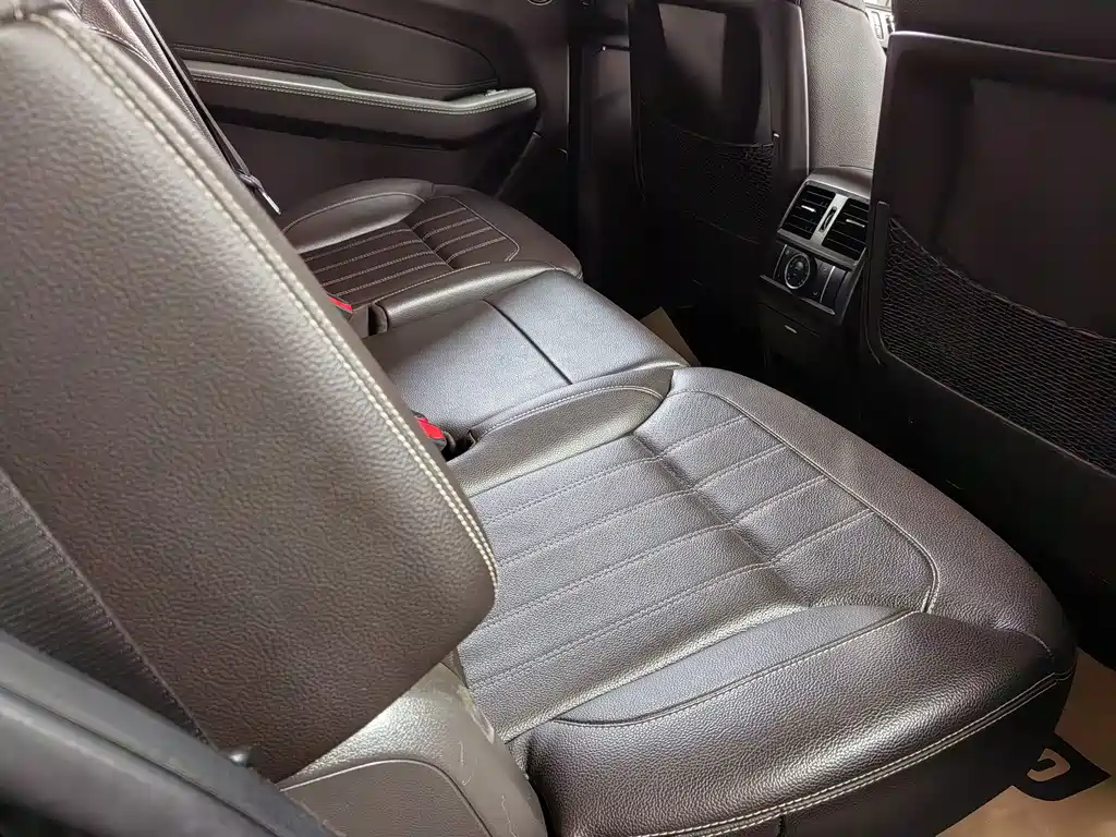 Mercedes-Benz GLS — фото 13