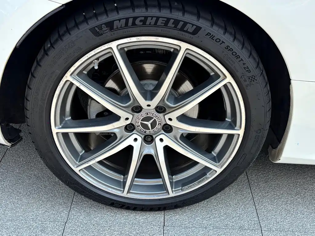 Mercedes-Benz E-Class (Import) — фото 18