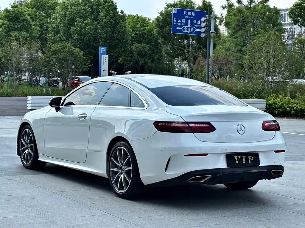 Mercedes-Benz E-Class (Import) — фото 7