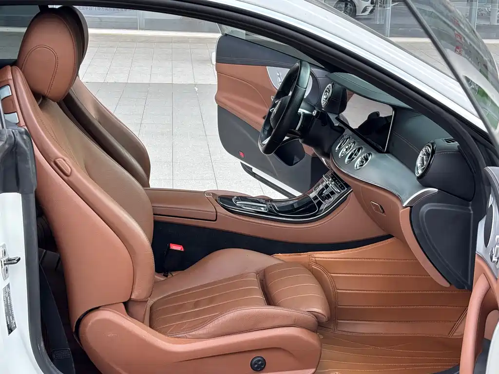 Mercedes-Benz E-Class (Import) — фото 10