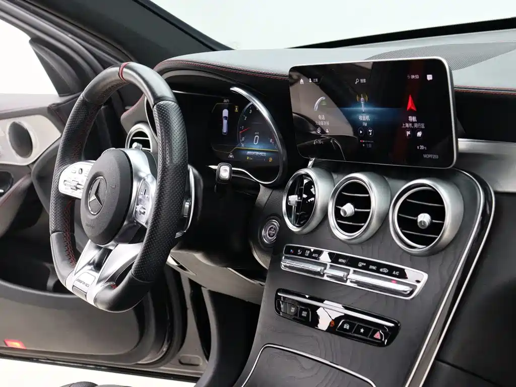 Mercedes-Benz GLC AMG — фото 11