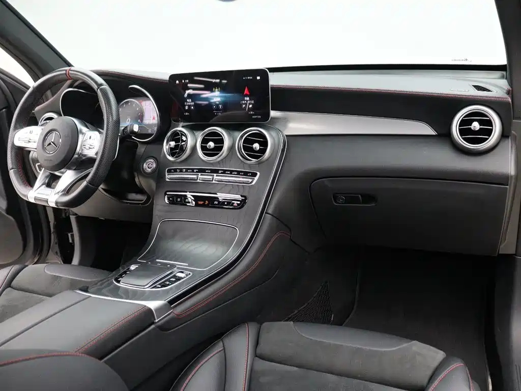 Mercedes-Benz GLC AMG — фото 21