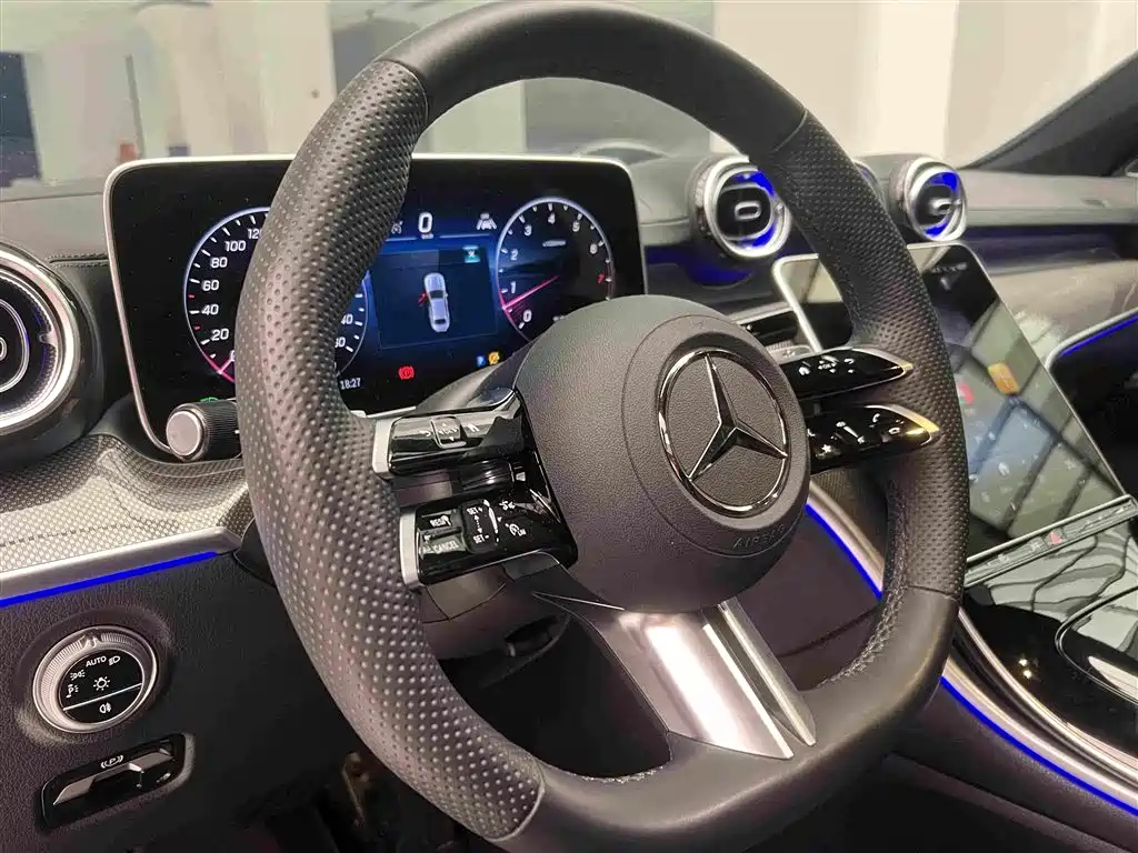 Mercedes-Benz C-Class — фото 15