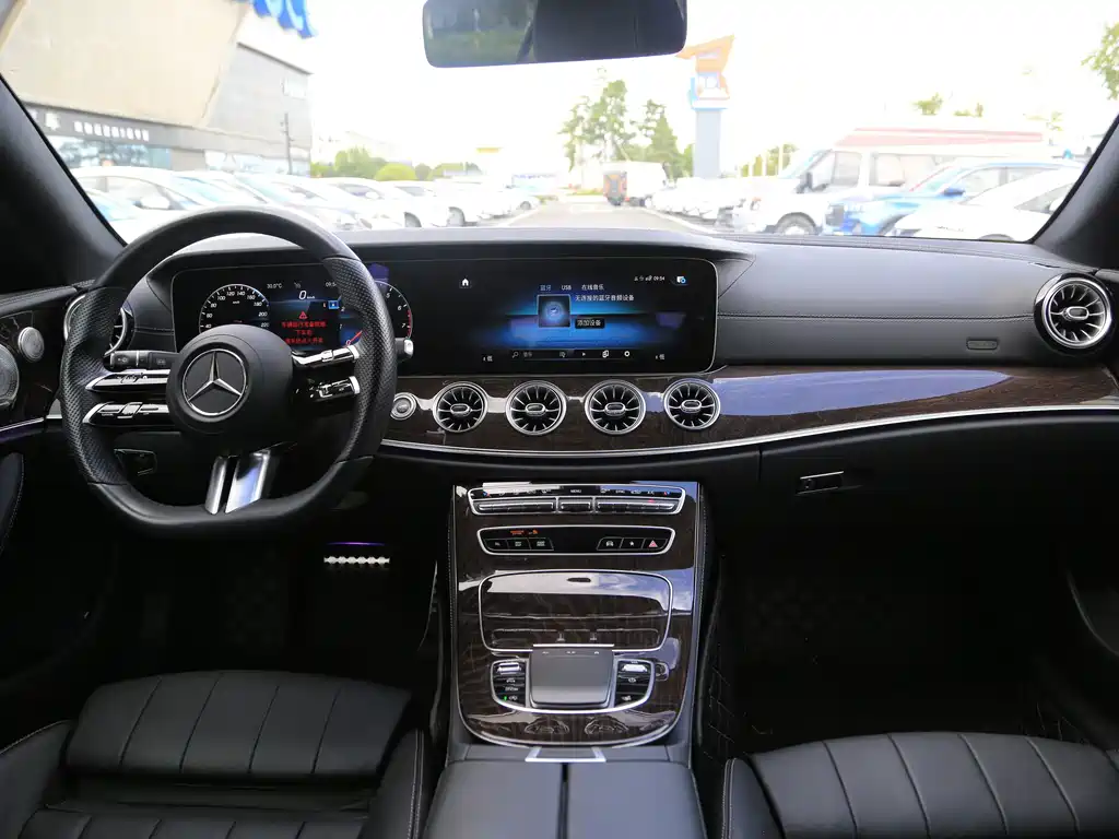 Mercedes-Benz E-Class (Import) — фото 5