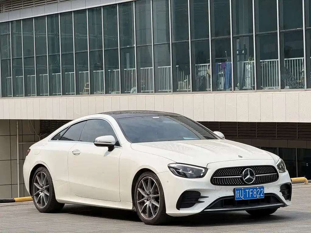 Mercedes-Benz E-Class (Import) — фото 3