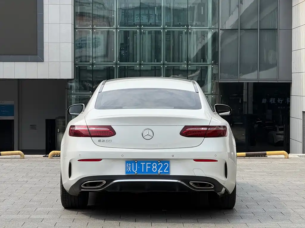 Mercedes-Benz E-Class (Import) — фото 6