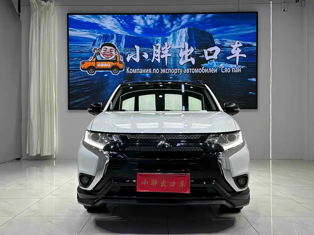 Mitsubishi Outlander — фото 2