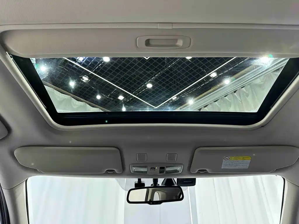 Mitsubishi Outlander — фото 14
