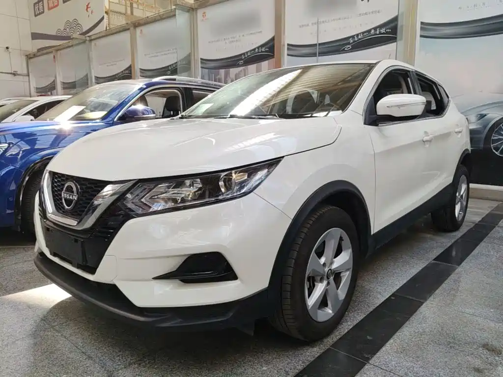 Nissan Qashqai — фото 2
