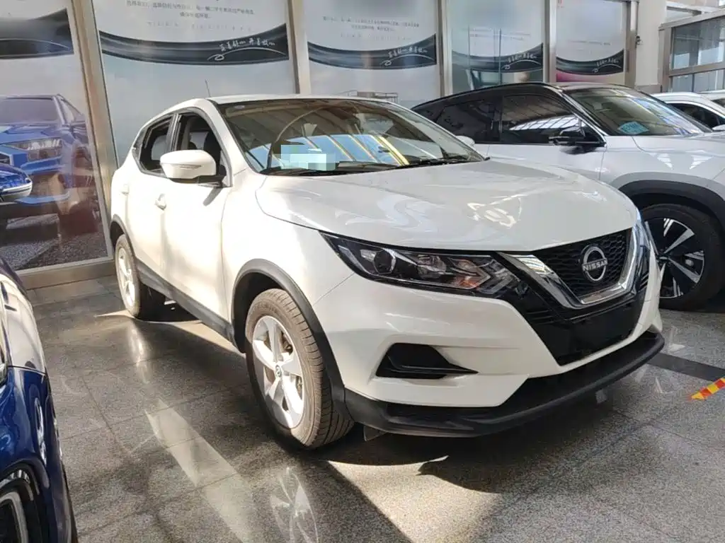 Nissan Qashqai — фото 4