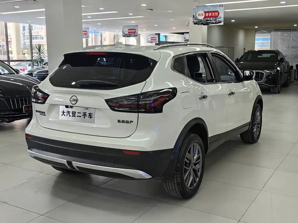 Nissan Qashqai — фото 5