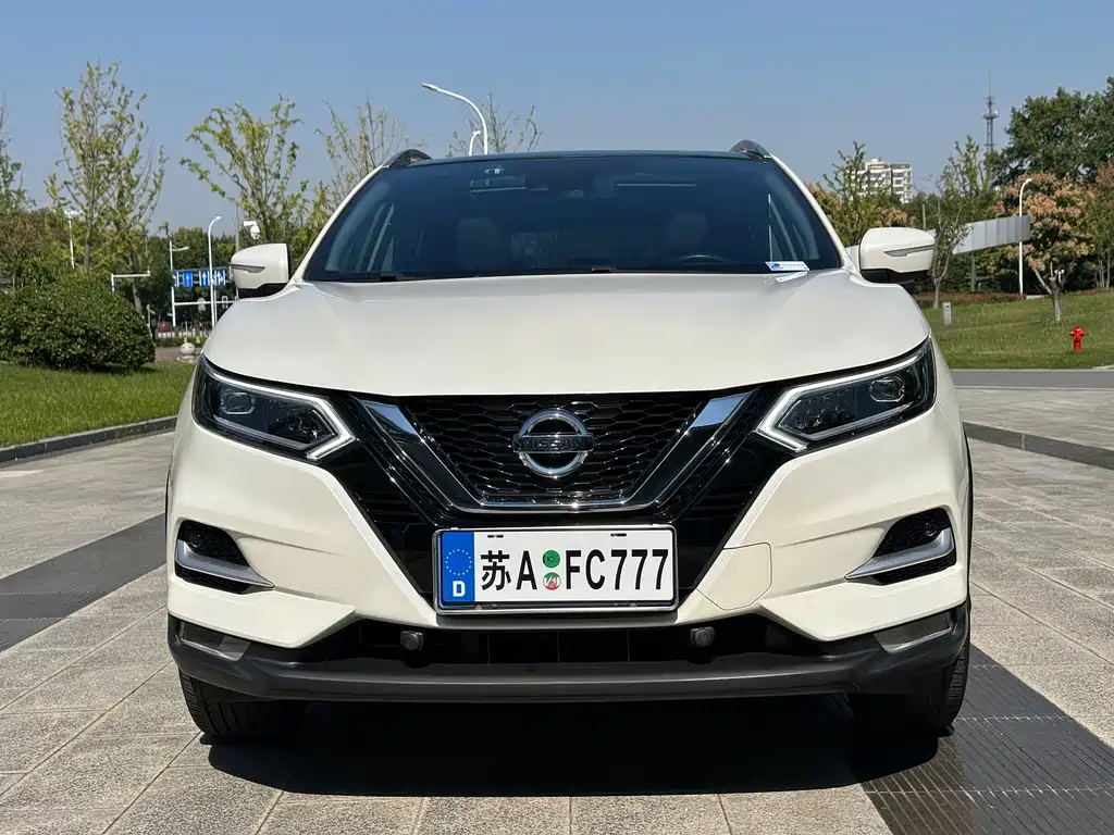 Nissan Qashqai — фото 2