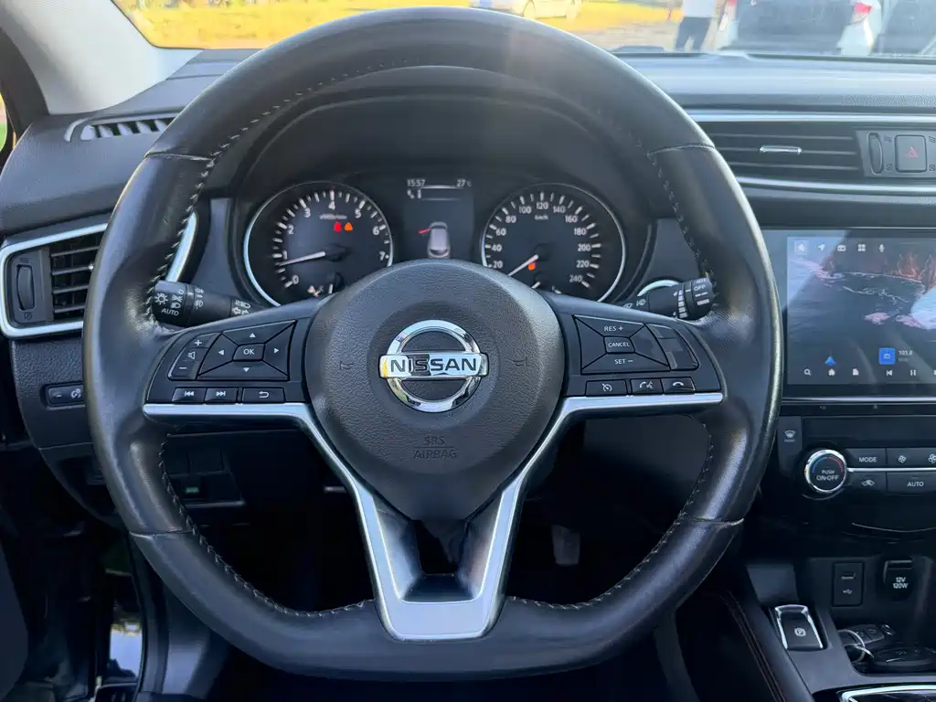 Nissan Qashqai — фото 14