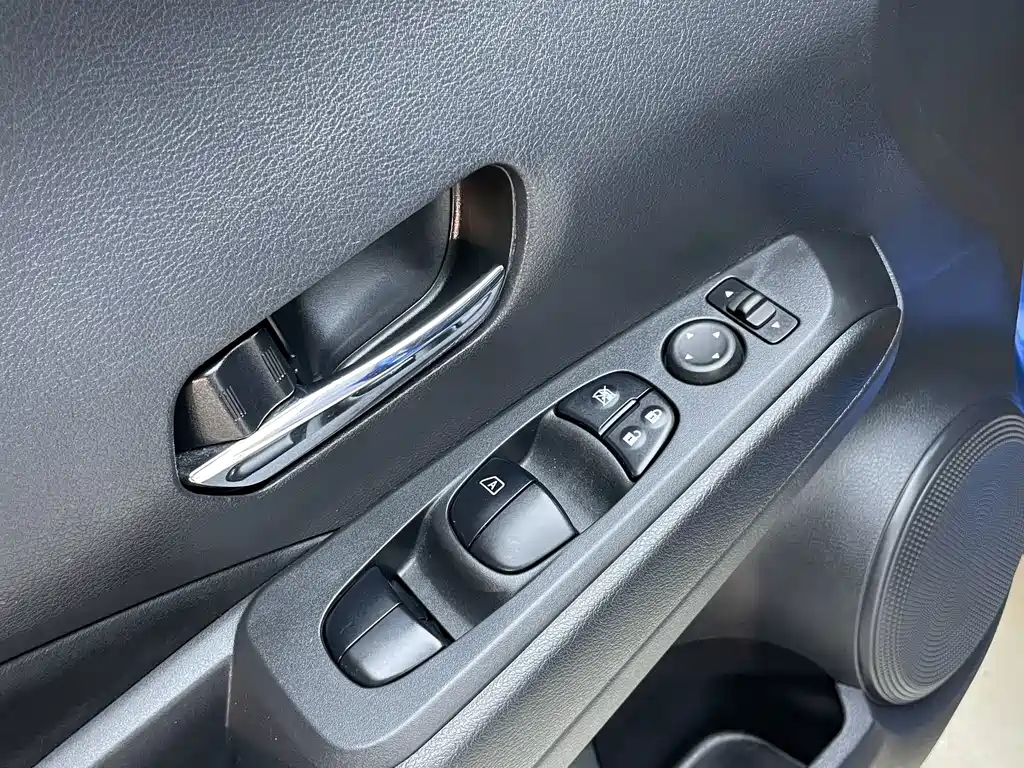 Nissan Kicks — фото 18