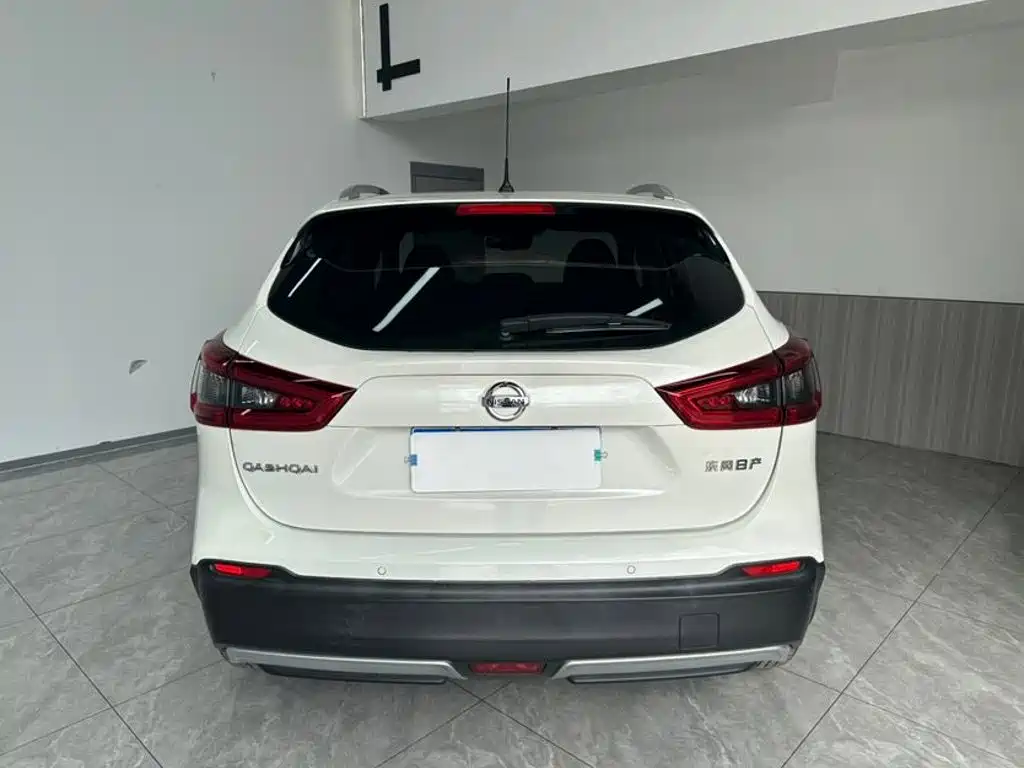 Nissan Qashqai — фото 5